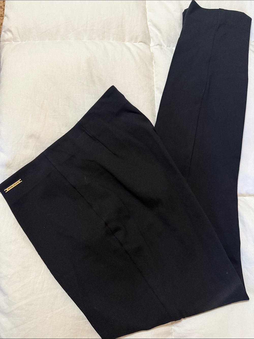 Calvin Klein Women's Black Ponte Leggings with Gold Logo Plate